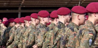 Germania, viaggi all’estero per oltre 3 mesi: uomini dovranno chiedere permesso all’esercito