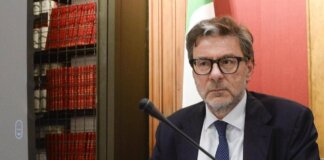 Giorgetti: “Ridotto deficit senza manovre restrittive”