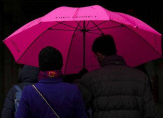 Giù le temperature, dopo il caldo arriva la pioggia: le previsioni meteo