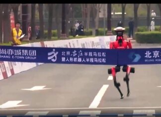 HONOR D1, il robot umanoide che corre 21 km in 50 minuti