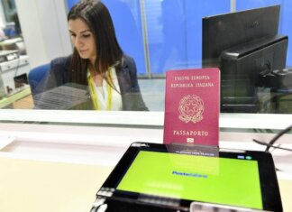 Il passaporto si può richiedere in 7.500 uffici postali in tutta Italia