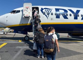 Ryanair cancella decine di rotte per il 2026 ryanair cancella voli