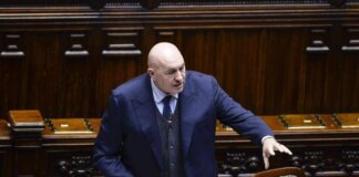 Iran, Crosetto: “Il rischio di questo conflitto è la follia”