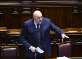 Iran, Crosetto: “Il rischio di questo conflitto è la follia”