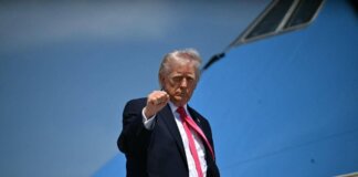 Iran-Usa, negoziati in bilico. Trump: “Accordo o distruggo tutto”. Colpita e bloccata nave di Teheran