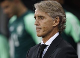 Italia, Mancini si ‘sfila’ da corsa a ct: “Prossima domanda?”