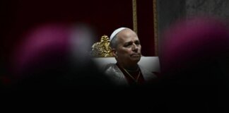 L’appello del Papa ai potenti del mondo: “Stop a riarmo e follia della guerra, chi prega non uccide”