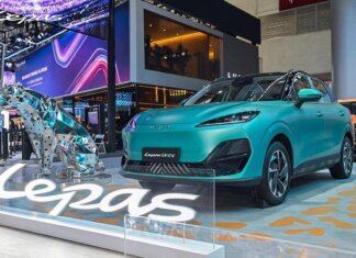 Lepas debutta ad Auto China 2026: eleganza e mobilità globale