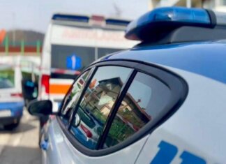 Lodi, 15enne morto folgorato ai piedi di un traliccio dell’alta tensione: ipotesi sfida social