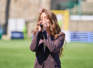 Il Comunale canta con Martina Benedetti: debutta il nuovo inno ufficiale della Pianese Martina Benedetti