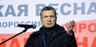 “Meloni vergogna della razza umana”: l’attacco della tv russa in italiano. Farnesina convoca l’ambasciatore