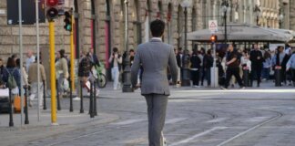 Monopattini elettrici, slitta al 16 luglio assicurazione obbligatoria: multe fino a 400 euro