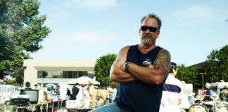 Morto Darrell Sheets, la star di ‘Affari al buio’ aveva 67 anni