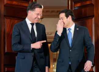 Nato, il soldato Rutte alla corte di Trump per salvare l’Alleanza – Ascolta