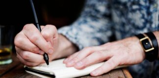 Parkinson, segnali precoci della malattia e come proteggere la salute del cervello: 10 cose da sapere