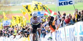 Pogacar pigliatutto, trionfa al Giro delle Fiandre per la terza volta