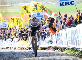 Pogacar pigliatutto, trionfa al Giro delle Fiandre per la terza volta