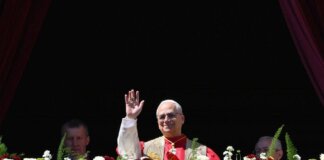 Prima Pasqua da Papa per Leone XIV, l’omelia: “No all’indifferenza alla morte”