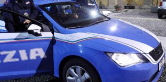Rete antisemita e neonazista online, arrestato 19enne: chat chot e propaganda d’odio tra giovani e minorenni