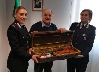 Ritrovata la viola rubata al fratello di Prodi, denunciato un minorenne