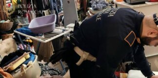 Roma, neonato tra droga e rifiuti: madre denunciata, arrestato il compagno