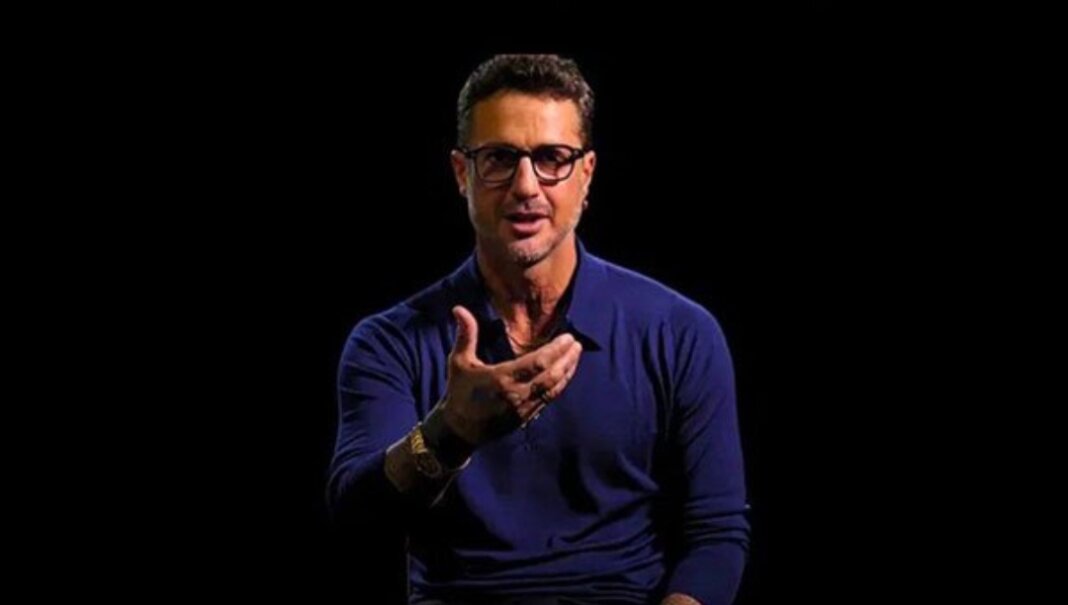 Fabrizio Corona a Castiglioncello diventa caso politico: per il Pd 'Falsissimo' non s'ha da fare