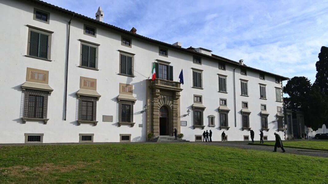 Accademia della Crusca tagli