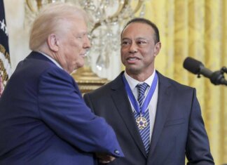 Tiger Woods alla polizia dopo l’incidente: “Ero al telefono con Trump”