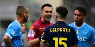 Tocco di mano di Buongiorno in area, niente rigore: proteste in Parma-Napoli