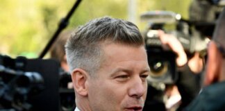 Ungheria, finisce l’era Orban. Trionfo Magyar: “Vittoria storica, liberato il Paese”