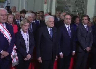 Mattarella alla Piaggio per la Festa del Lavoro: “È tempo di visione e non di misure di corto respiro”