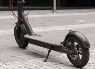 Il tuo monopattino è fuorilegge? Ecco cosa devi fare entro il 17 maggio electric-scooter-street