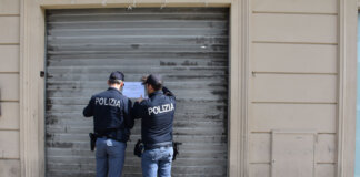 Orari di apertura violati nella sala scommesse ritrovo di soggetti noti alle forze dell’ordine: stop per 15 giorni