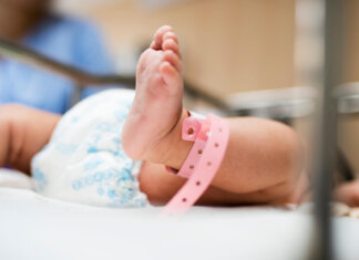 Lucca, neonata positiva alla cocaina affidata ai servizi sociali neonata positiva alla cocaina