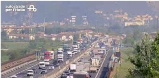 Autostrada e FiPiLi nel caos, mattina nera per la viabilità toscana Incidente viabilità Fi-Pi-Li A1 Mlano-Napoli