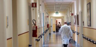 Asilo Tropea, bimbi ricoverati in buone condizioni: infezione per diversi batteri, l’ipotesi
