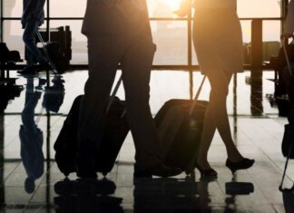 Bagagli, ogni giorno in aeroporto ne vengono smarriti 2.500: cosa fare se accade