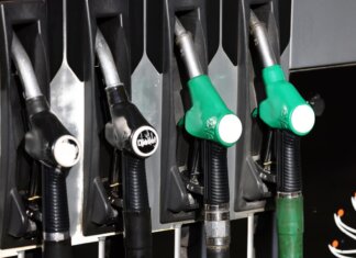 Carburanti, continua corsa prezzi di benzina e diesel: in 10 regioni gasolio già sopra i 2 euro