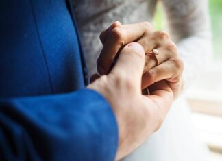 Dal nipote di re Carlo a Talita Furstenberg, un’estate di matrimoni ‘royal’