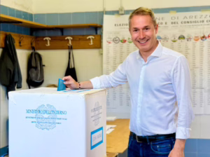 Arezzo al ballottaggio, Ceccarelli si rivolge a Donati per battere Comanducci: "Uniamo le forze. La nostra porta è aperta"