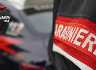 Ubriaco vuole bere senza pagare e minaccia il barista: arrestato carabinieri di pisa