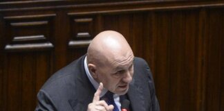 Iran, Crosetto: “Nessuna nave Marina partita o in partenza verso Hormuz”