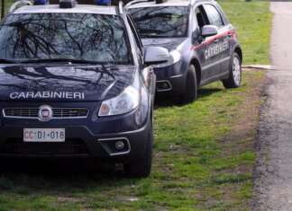 Spara ai ladri durante tentato furto, custode azienda denunciato: aveva porto d’armi scaduto