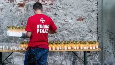 pisa cerca 200 persone per la notte della luminara domande entro il 5 giugno da Corrieretoscano.it pisa cerca 200 persone per la notte della luminara domande entro il 5 giugno