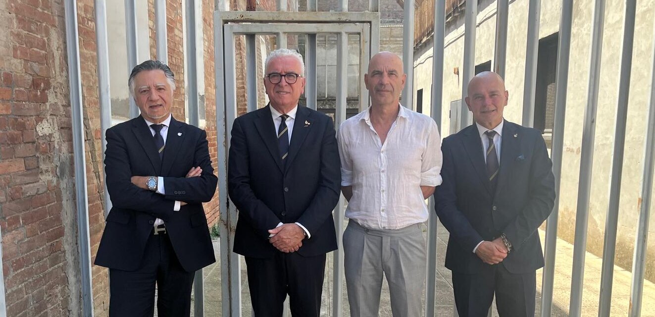 diploma ufficiale di sommelier per cinque detenuti del carcere di siena da Corrieretoscano.it diploma ufficiale di sommelier per cinque detenuti del carcere di siena