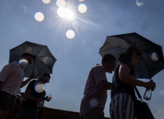 Ancora una vittima del caldo in Liguria, 74enne muore in spiaggia a Moneglia