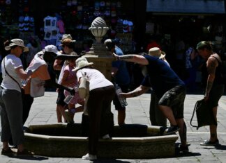 Caldo record, 21 città in bollino rosso oggi: da domani arriva la tregua