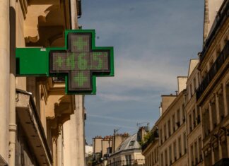 Caldo record in Francia, bambino di 18 mesi trovato morto in auto