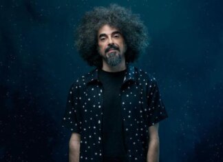 Caparezza è tornato, il concerto (in orbita) a Roma