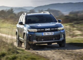 Dacia Bigster Hybrid 155, il C-SUV che punta su efficienza e praticità